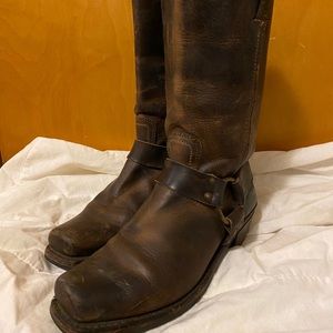Harness boots
